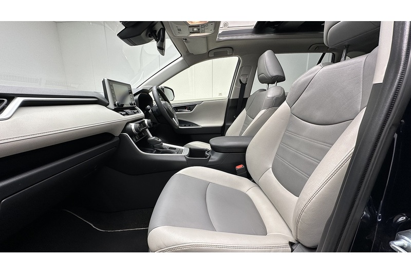 Toyota RAV4 VVT-h Excel - U1921