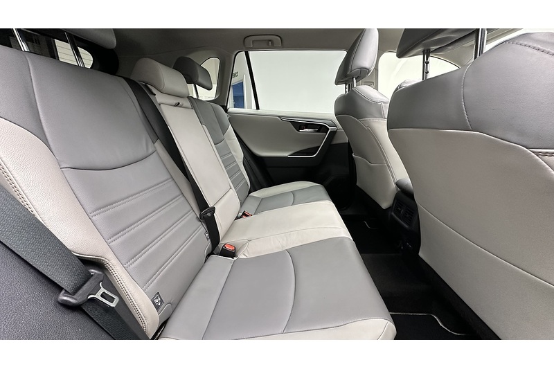 Toyota RAV4 VVT-h Excel - U1921