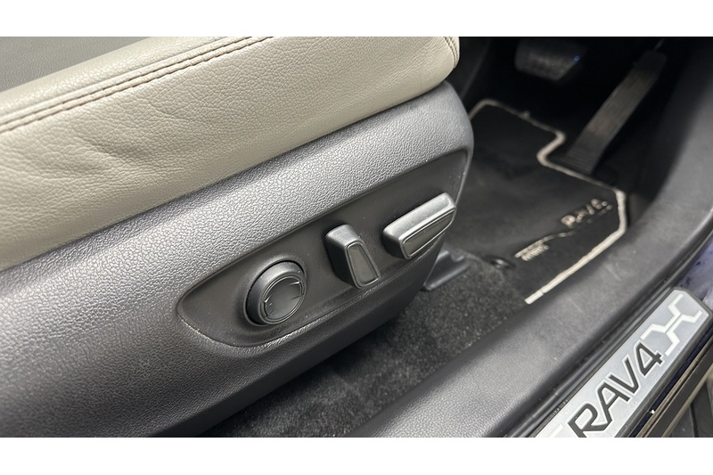 Toyota RAV4 VVT-h Excel - U1921