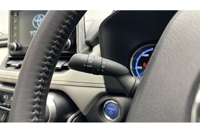 Toyota RAV4 VVT-h Excel - U1921