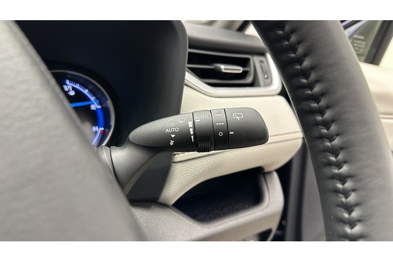 Toyota RAV4 VVT-h Excel - U1921