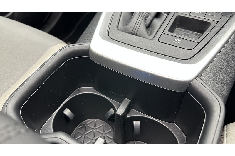 Toyota RAV4 VVT-h Excel - U1921