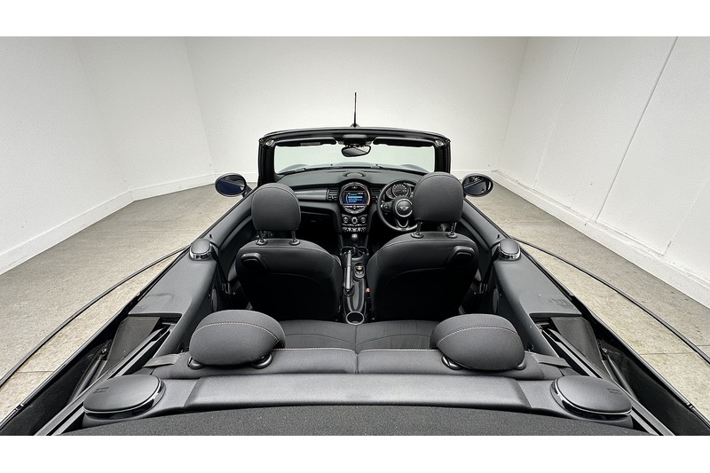MINI Convertible Cooper Classic - U1927