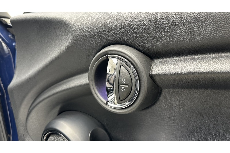 MINI Convertible Cooper Classic - U1927