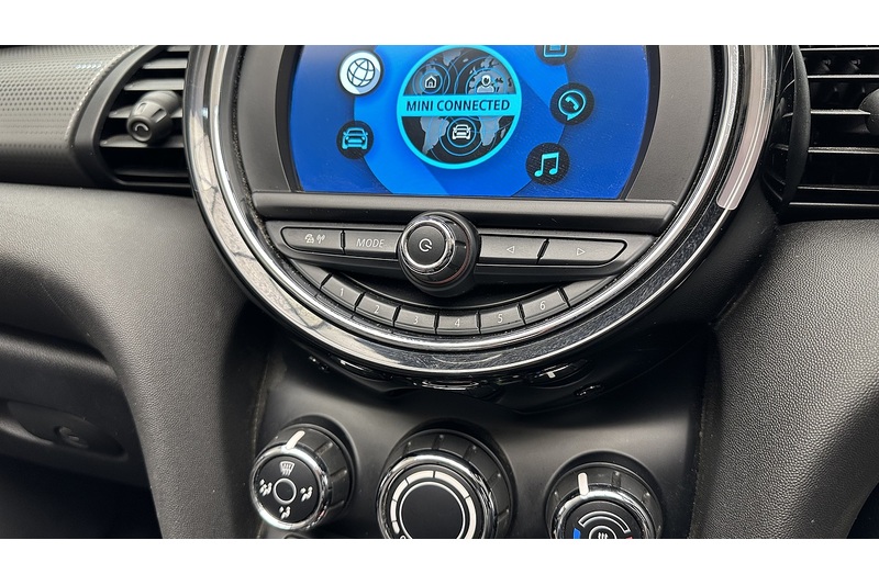 MINI Convertible Cooper Classic - U1927