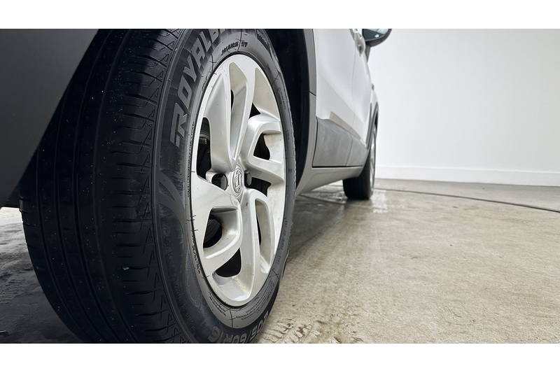 Vauxhall Crossland X SE - U1934