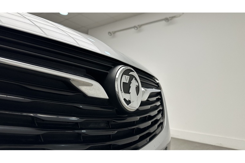 Vauxhall Crossland X SE - U1934