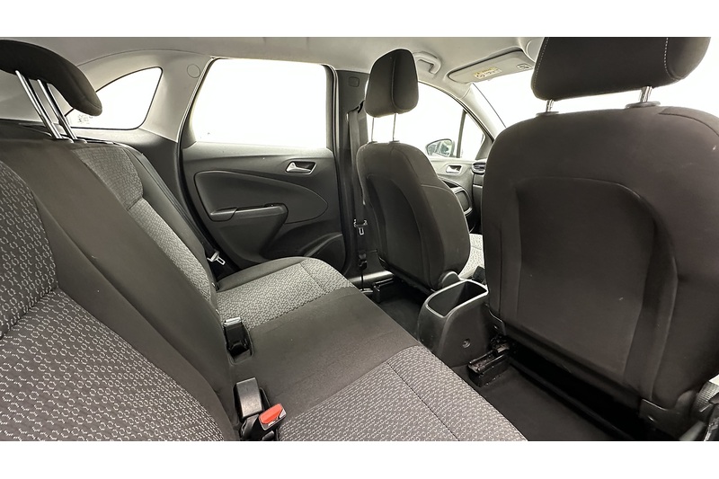 Vauxhall Crossland X SE - U1934