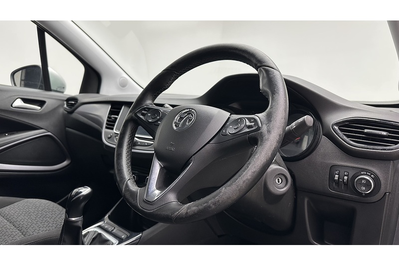 Vauxhall Crossland X SE - U1934