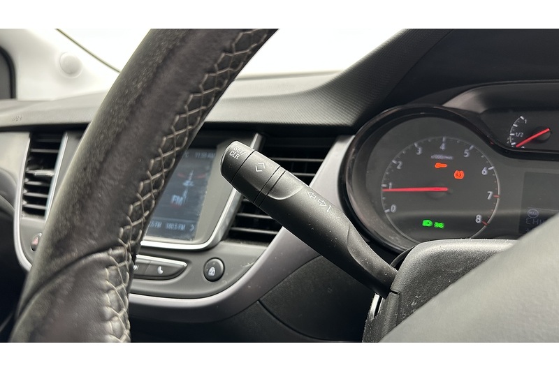 Vauxhall Crossland X SE - U1934