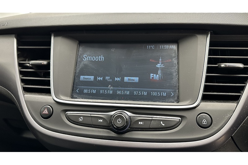 Vauxhall Crossland X SE - U1934