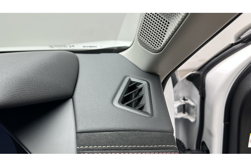 DS AUTOMOBILES DS 3 E-TENSE Performance Line - U1938