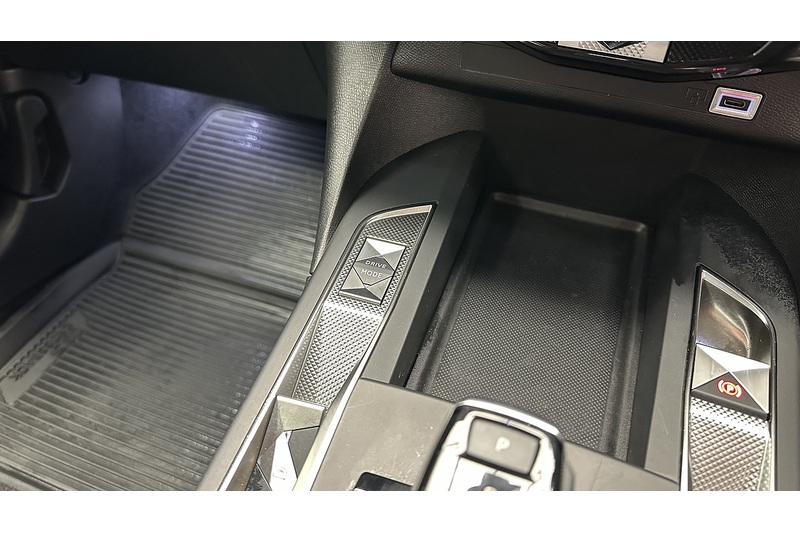 DS AUTOMOBILES DS 3 E-TENSE Performance Line - U1938