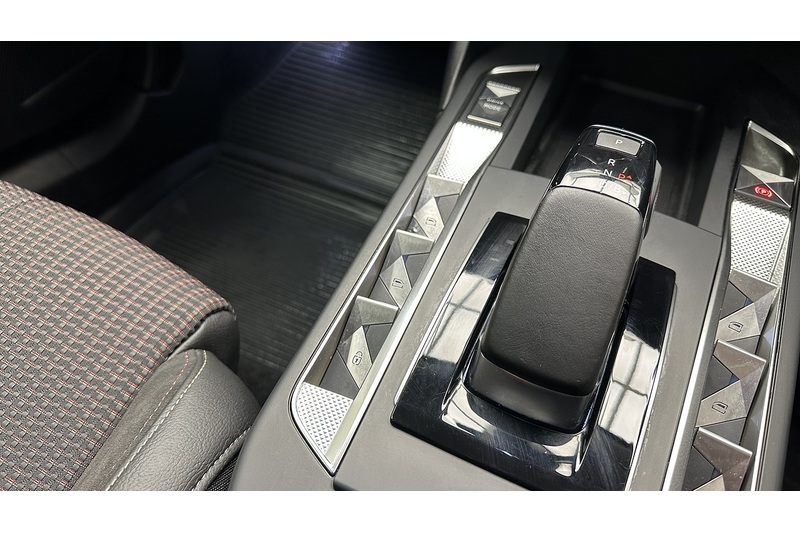 DS AUTOMOBILES DS 3 E-TENSE Performance Line - U1938