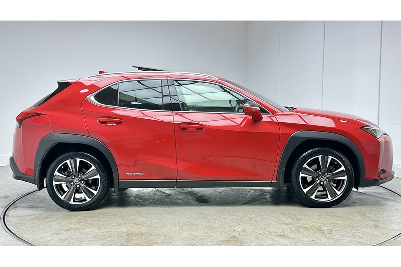 Lexus UX 250h - U194