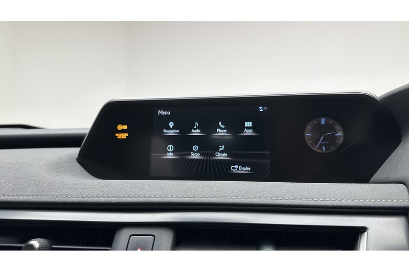 Lexus UX 250h - U194