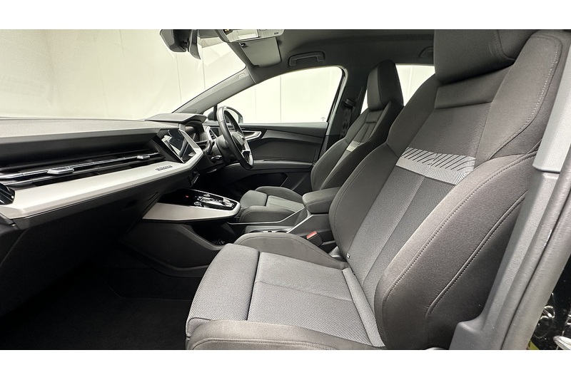 Audi Q4 e-tron Sport - U1943