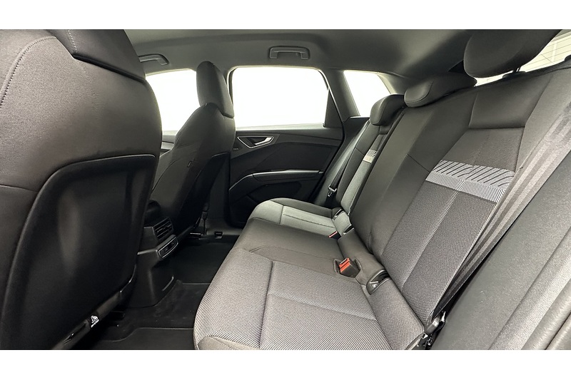 Audi Q4 e-tron Sport - U1943