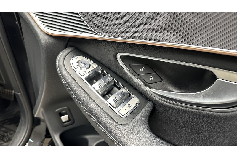 Mercedes-Benz EQC EQC 400 AMG Line - U1944