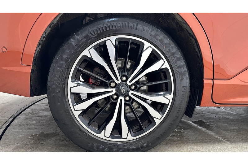 Ford Kuga T EcoBoost ST-Line X - U1946