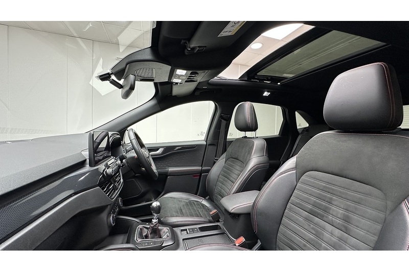 Ford Kuga T EcoBoost ST-Line X - U1946