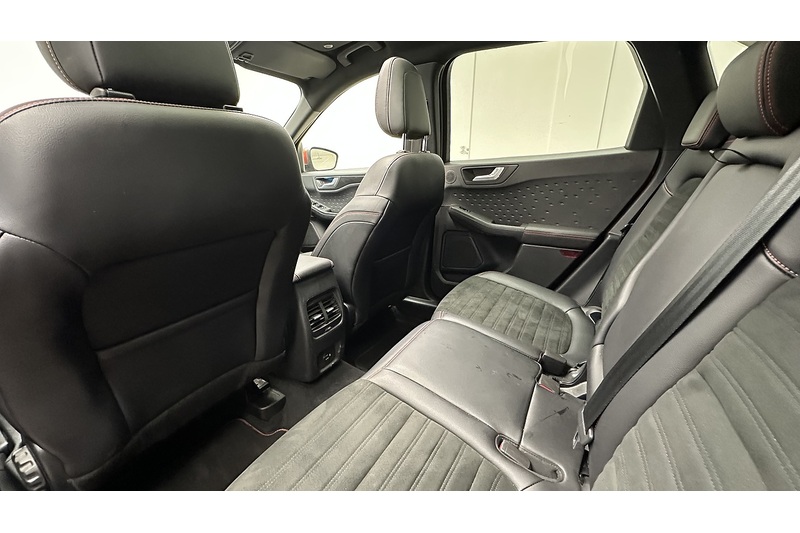 Ford Kuga T EcoBoost ST-Line X - U1946