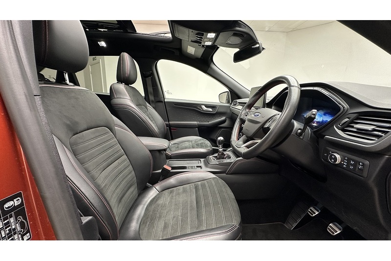 Ford Kuga T EcoBoost ST-Line X - U1946