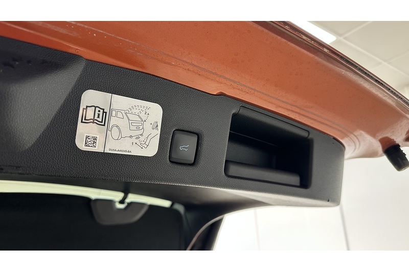 Ford Kuga T EcoBoost ST-Line X - U1946