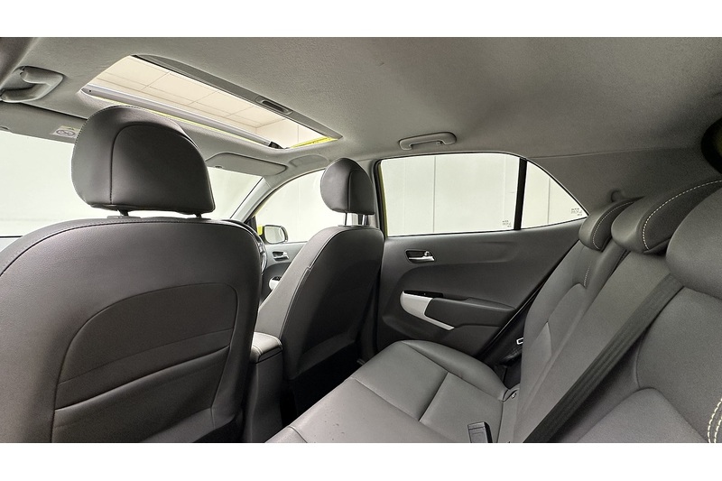 Kia Picanto X-Line S - U1947