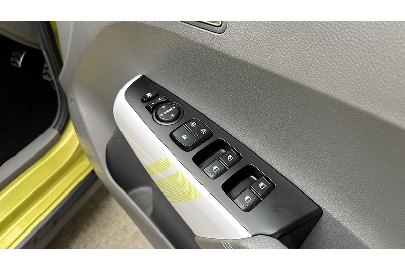 Kia Picanto X-Line S - U1947