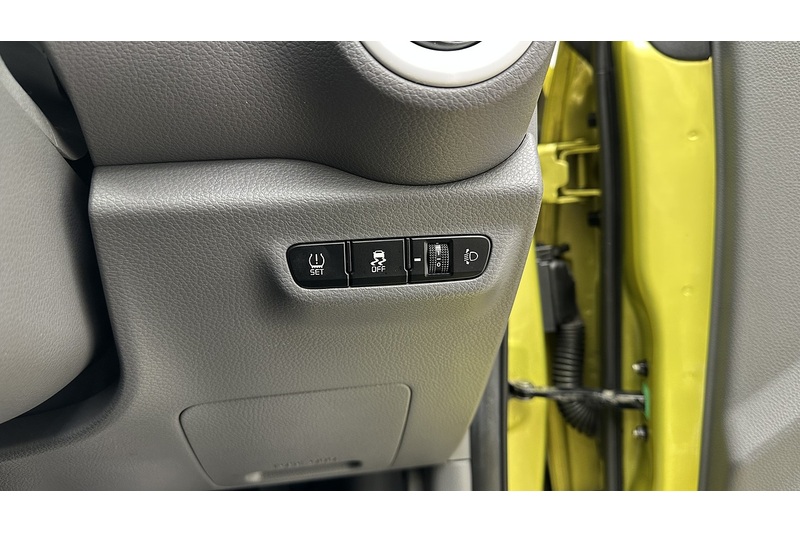 Kia Picanto X-Line S - U1947