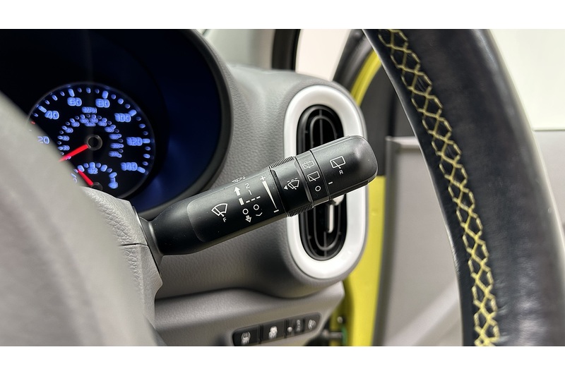 Kia Picanto X-Line S - U1947