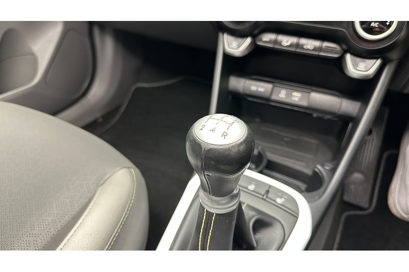 Kia Picanto X-Line S - U1947