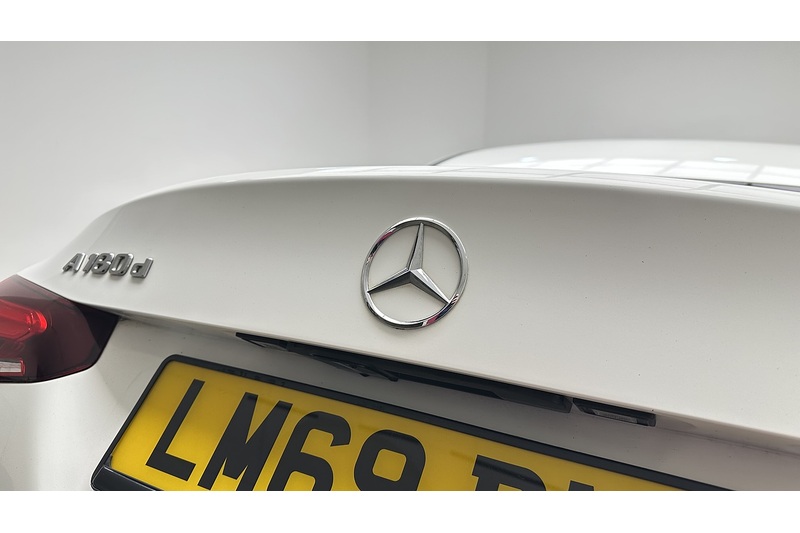 Mercedes-Benz A Class A180d AMG Line - U1948