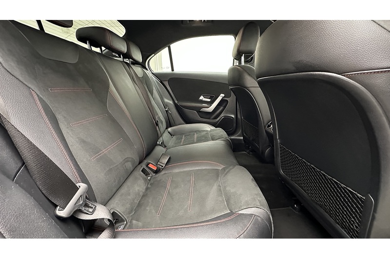 Mercedes-Benz A Class A180d AMG Line - U1948