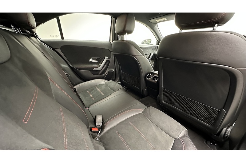 Mercedes-Benz A Class A180d AMG Line - U1948