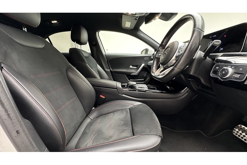 Mercedes-Benz A Class A180d AMG Line - U1948