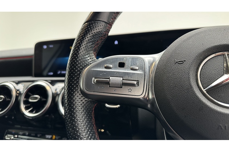 Mercedes-Benz A Class A180d AMG Line - U1948