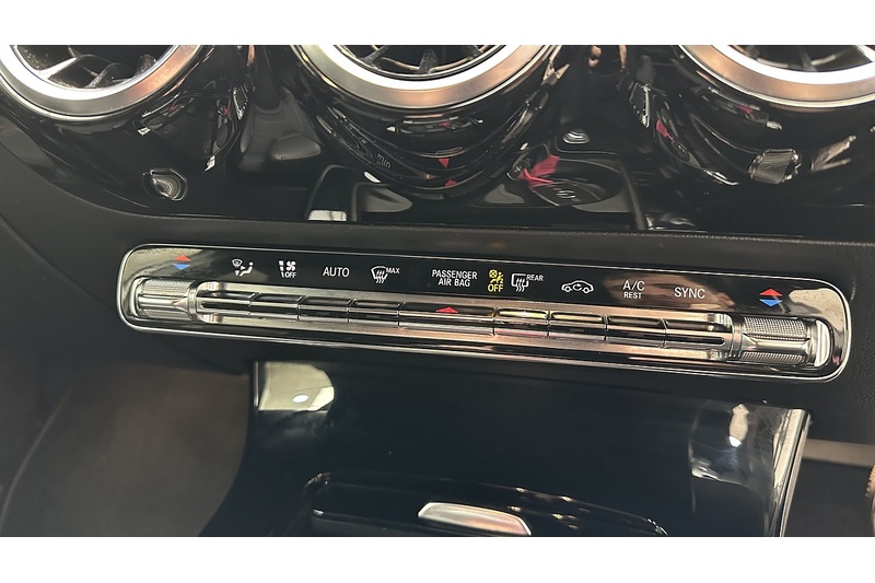 Mercedes-Benz A Class A180d AMG Line - U1948