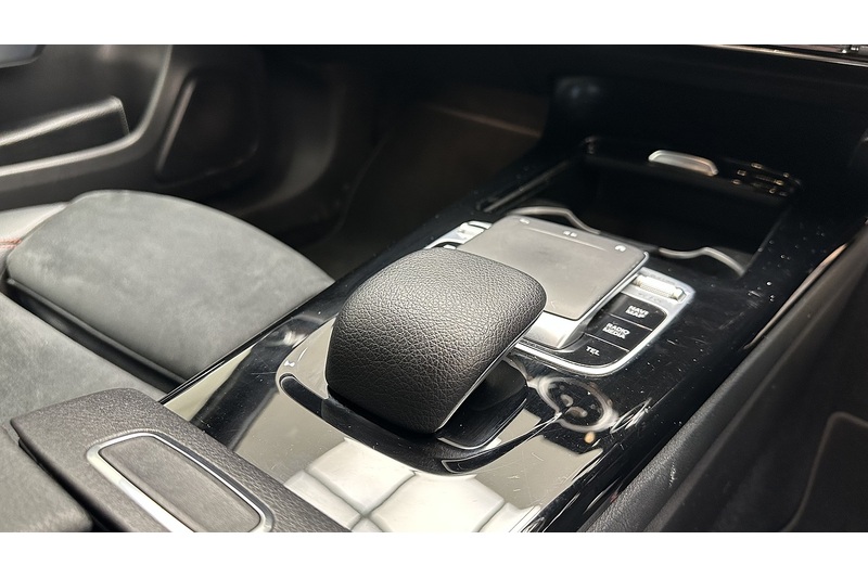 Mercedes-Benz A Class A180d AMG Line - U1948