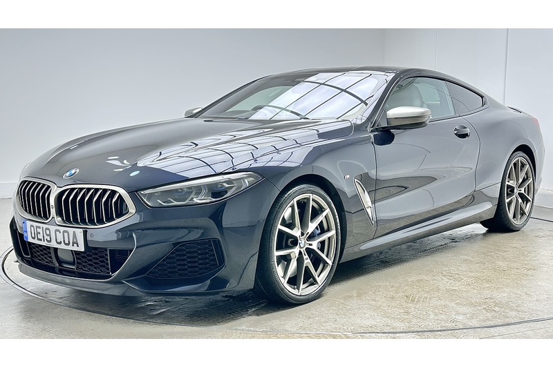 BMW 8 Series M850i V8 - U1955