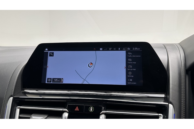 BMW 8 Series M850i V8 - U1955