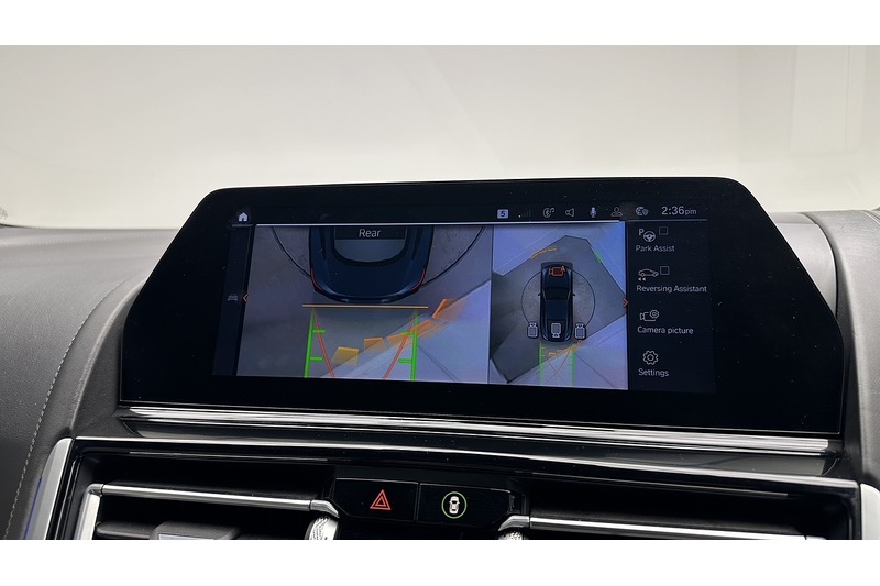 BMW 8 Series M850i V8 - U1955