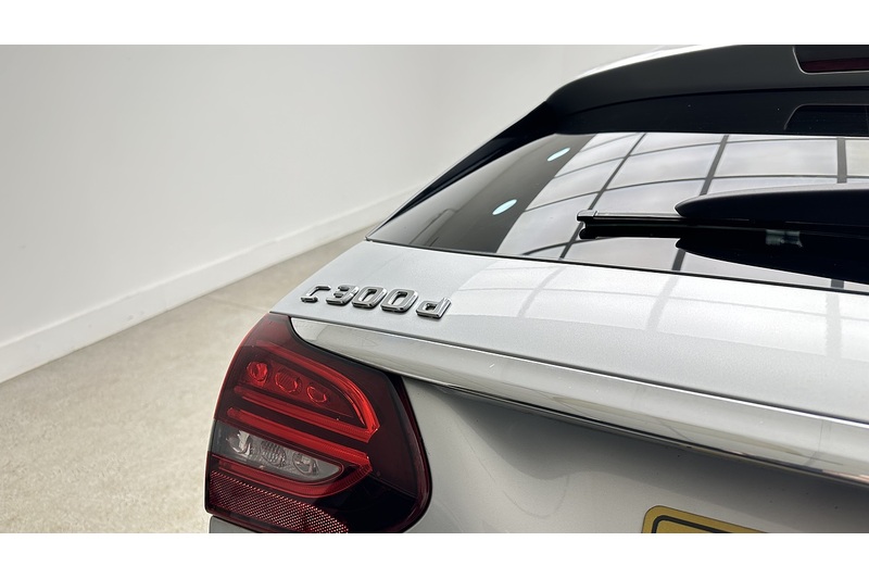 Mercedes-Benz C Class C300d AMG Line - U1957