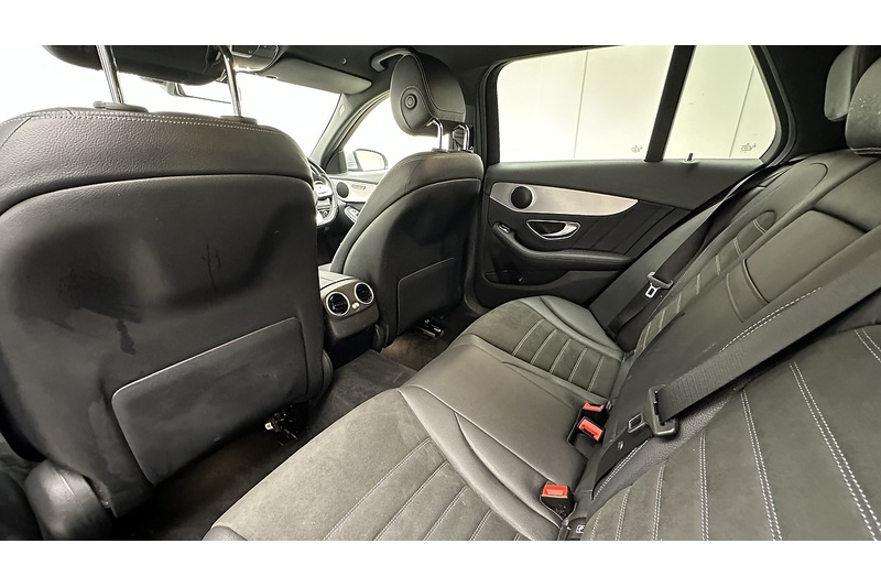 Mercedes-Benz C Class C300d AMG Line - U1957