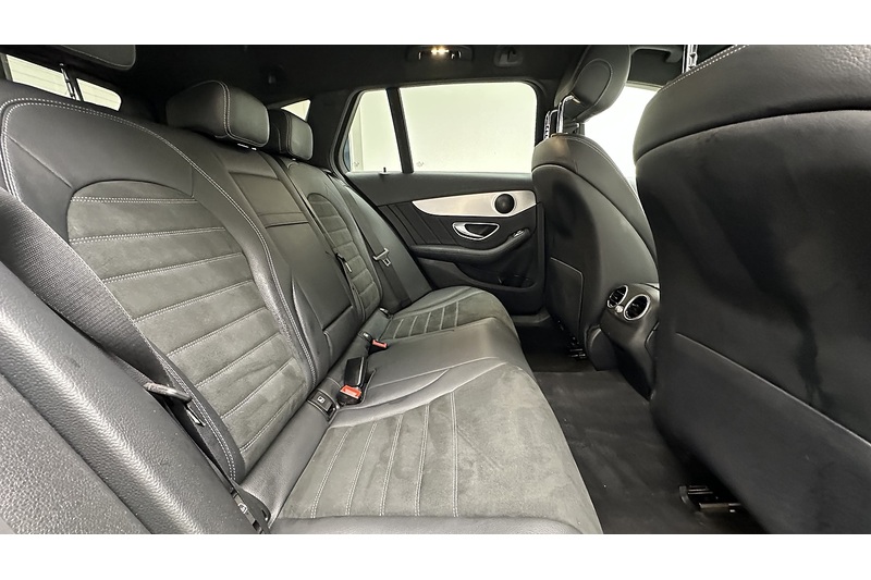 Mercedes-Benz C Class C300d AMG Line - U1957