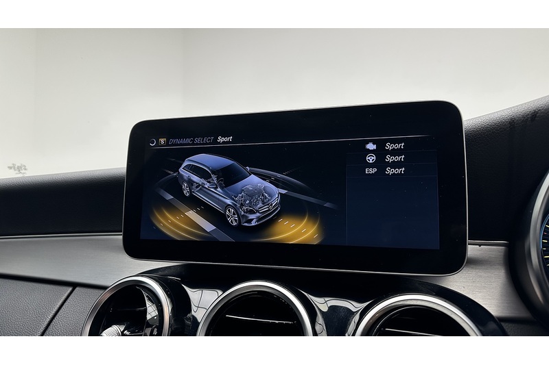 Mercedes-Benz C Class C300d AMG Line - U1957