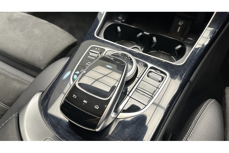 Mercedes-Benz C Class C300d AMG Line - U1957