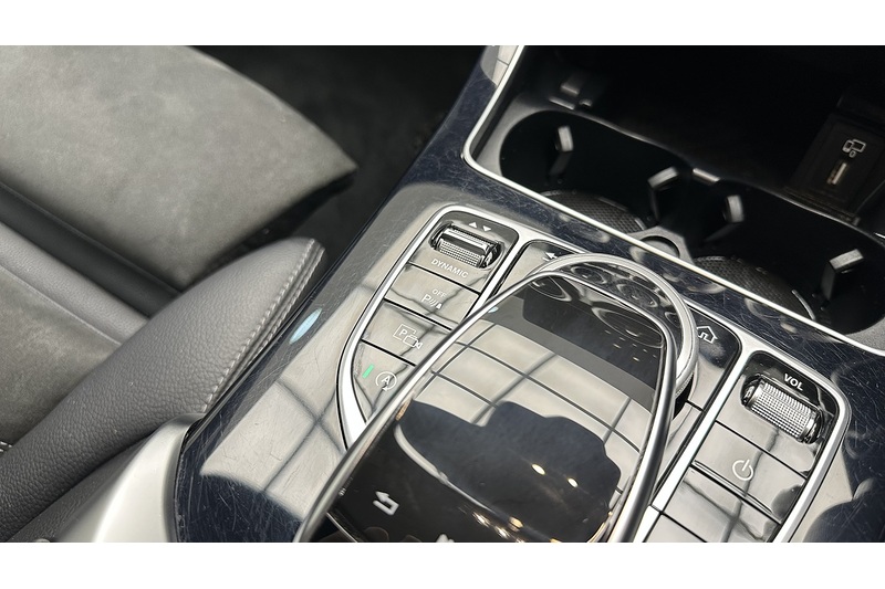 Mercedes-Benz C Class C300d AMG Line - U1957