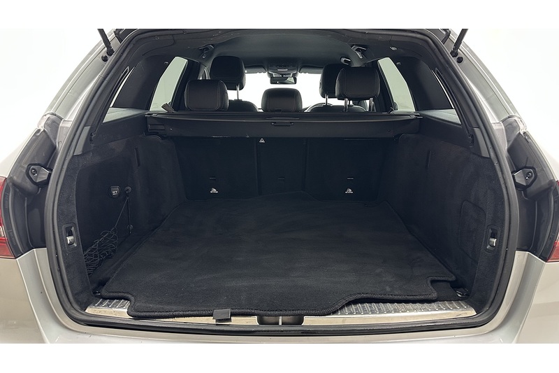 Mercedes-Benz C Class C300d AMG Line - U1957